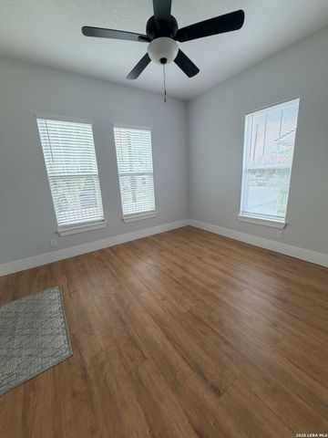 439 DUNNING AVE, San Antonio, TX 78210