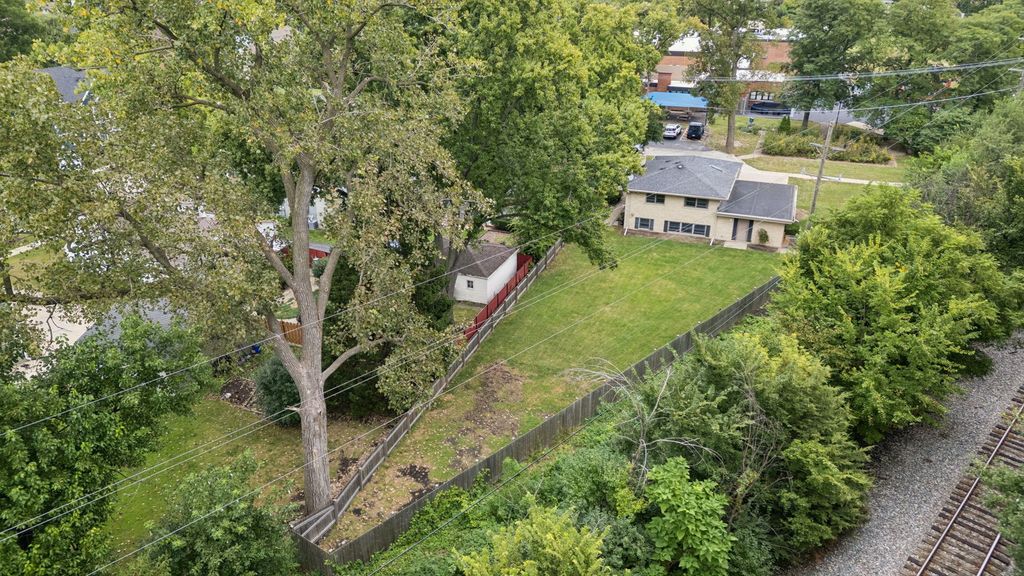 652 S Poplar Avenue, Elmhurst, IL 60126 — photo 4