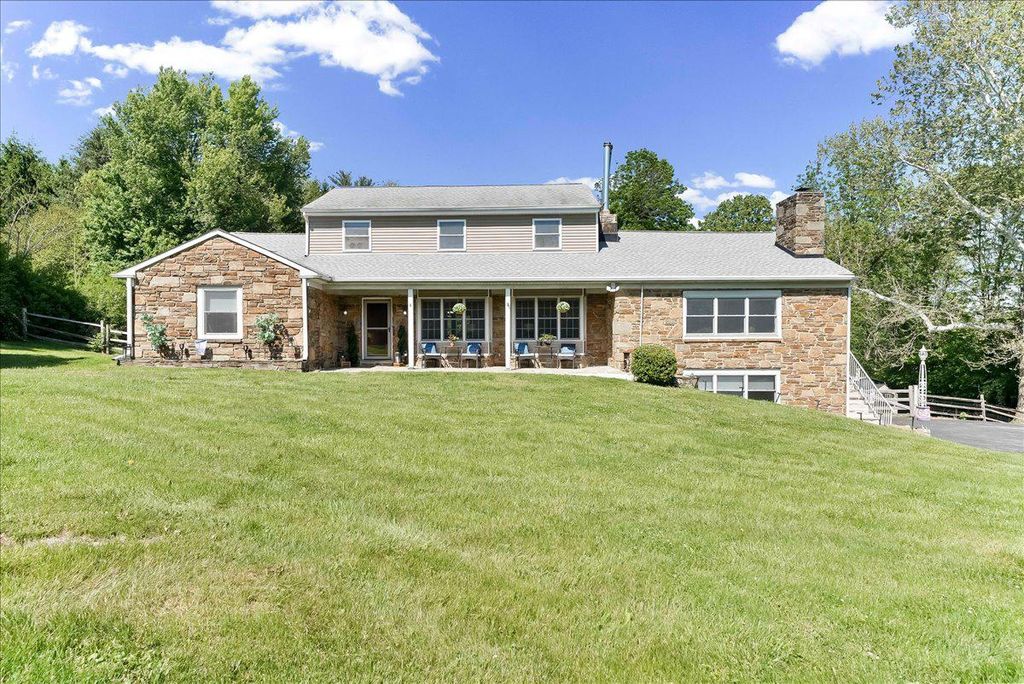 779 CONCORD RD, Glen Mills, PA 19342