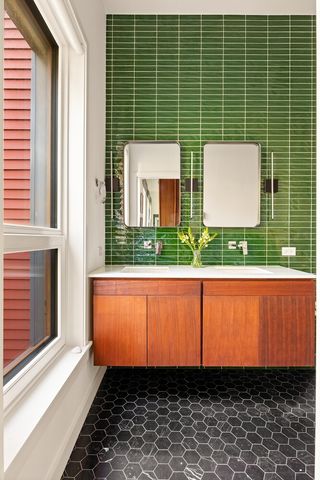 19 CONSELYEA Street, New York City, NY 11211
