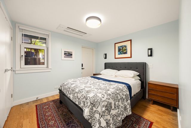 19 CONSELYEA Street, New York City, NY 11211