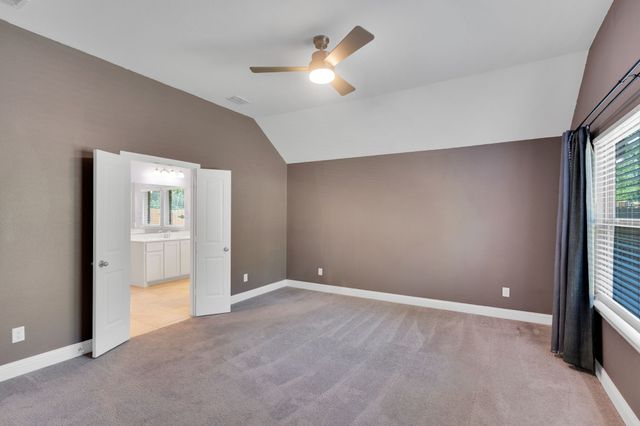944 Crockett Street, Aubrey, TX 76227