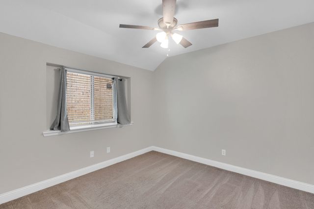 944 Crockett Street, Aubrey, TX 76227