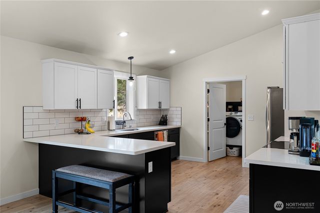 911 W California Road, Shelton, WA 98584