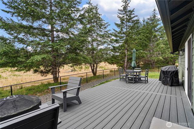 911 W California Road, Shelton, WA 98584