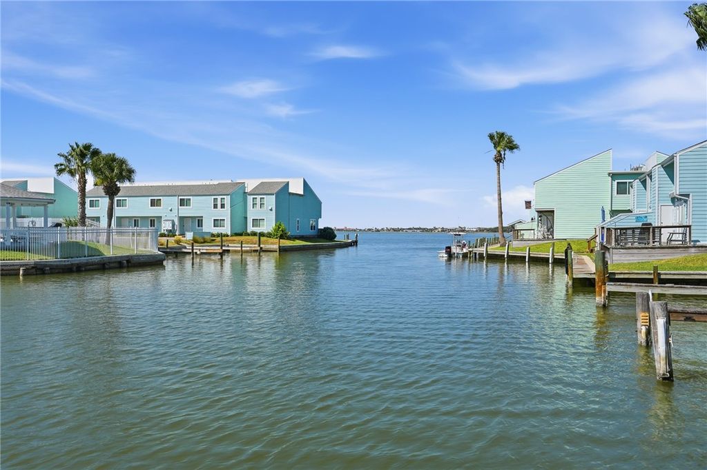 406 Nassau Dr 406, Rockport, TX 78382 — photo 3