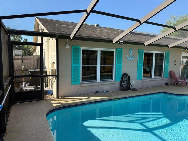 520 OAK CREEK DRIVE, Brandon, FL 33511