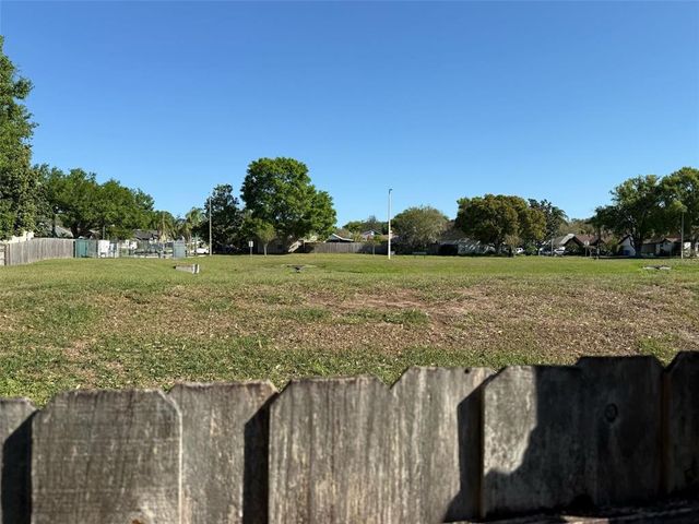 520 OAK CREEK DRIVE, Brandon, FL 33511