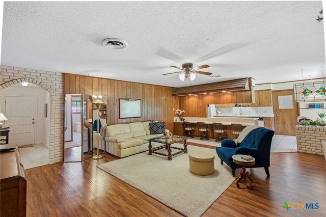 501 Dundee Street, Victoria, TX 77904