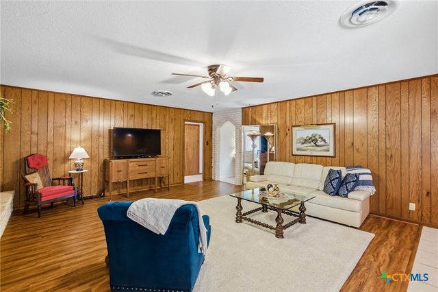 501 Dundee Street, Victoria, TX 77904