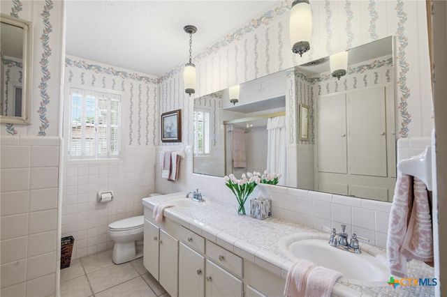 501 Dundee Street, Victoria, TX 77904