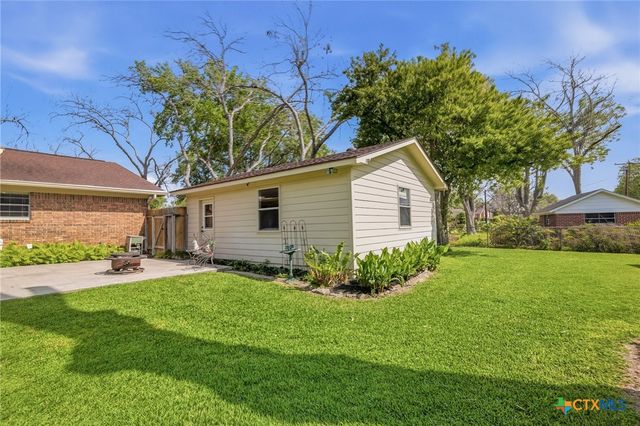 501 Dundee Street, Victoria, TX 77904