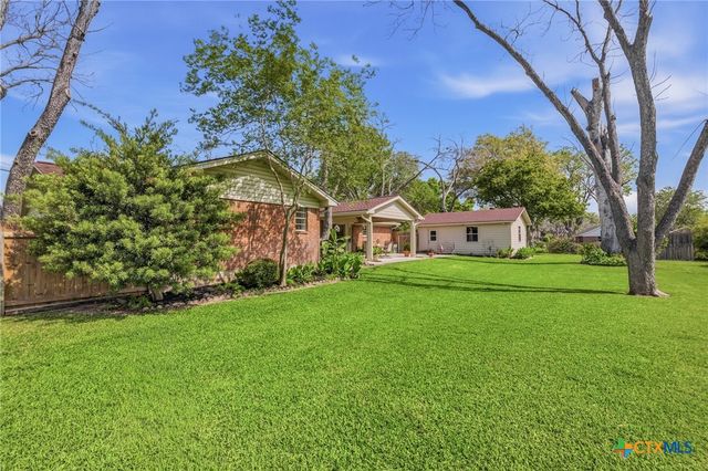 501 Dundee Street, Victoria, TX 77904