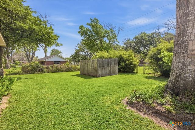 501 Dundee Street, Victoria, TX 77904