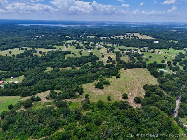 00 NE 490 Drive, Salina, OK 74365