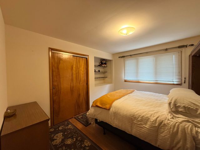 1810 W 95th Court, Crown Point, IN 46307