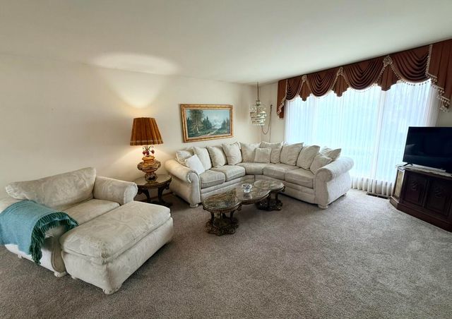 1810 W 95th Court, Crown Point, IN 46307