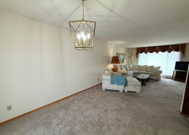 1810 W 95th Court, Crown Point, IN 46307