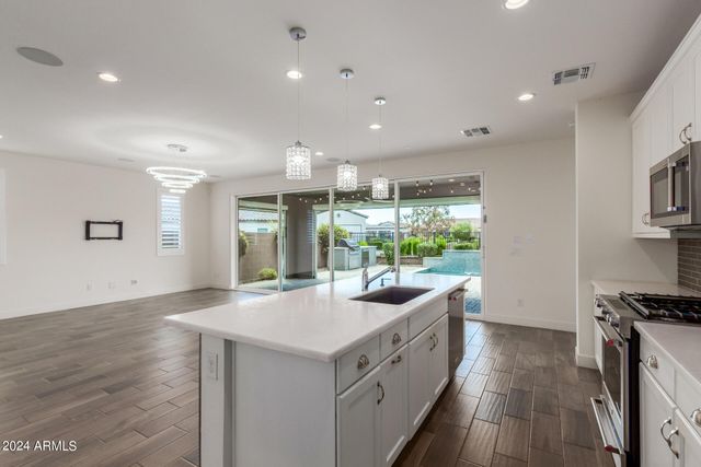 11342 N JEROME Street, Surprise, AZ 85388