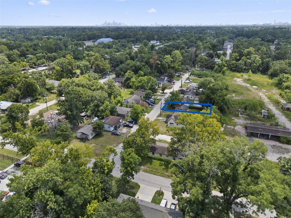 7335 Parkes Street, Houston, TX 77088