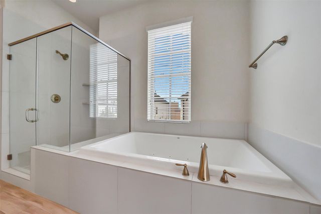 2058 Fannin Station N, Houston, TX 77045