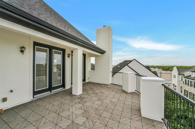 2058 Fannin Station N, Houston, TX 77045