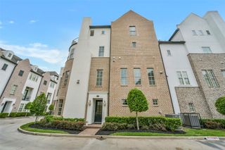 2058 Fannin Station N, Houston, TX 77045
