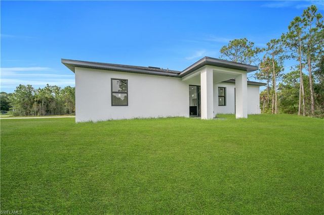 3303 53rd ST W, Lehigh Acres, FL 33971
