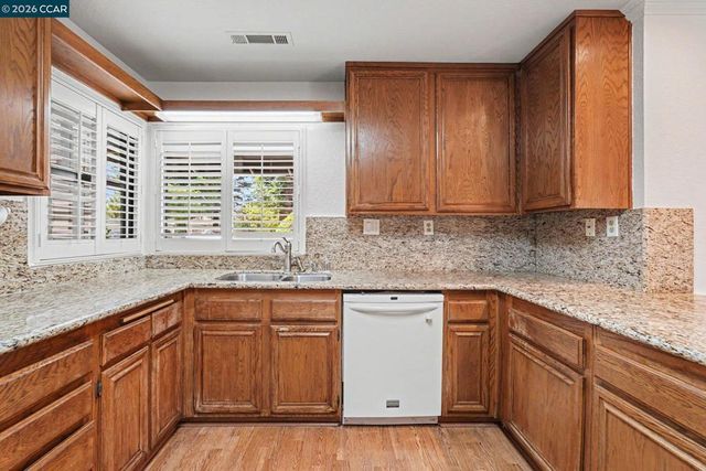 2356 Golden Bear Circle, Stockton, CA 95209