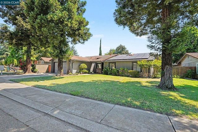 2356 Golden Bear Circle, Stockton, CA 95209