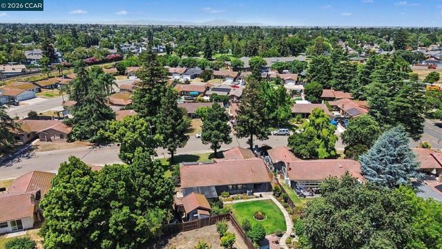 2356 Golden Bear Circle, Stockton, CA 95209