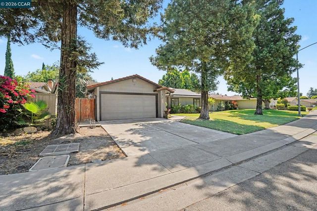 2356 Golden Bear Circle, Stockton, CA 95209