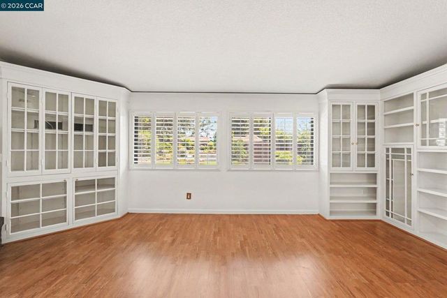 2356 Golden Bear Circle, Stockton, CA 95209