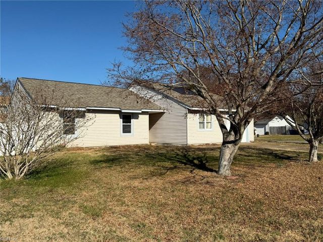 536 Berrypick LN, Virginia Beach, VA 23462