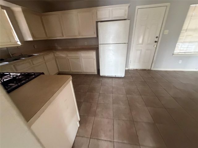 5201 Jezebel Street, Houston, TX 77033