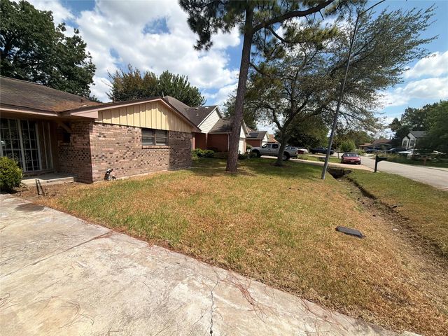 5201 Jezebel Street, Houston, TX 77033