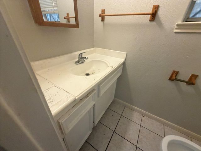 5201 Jezebel Street, Houston, TX 77033