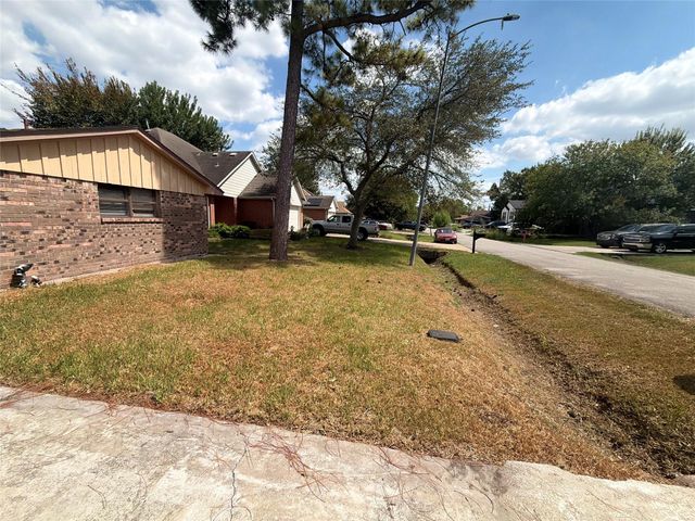 5201 Jezebel Street, Houston, TX 77033