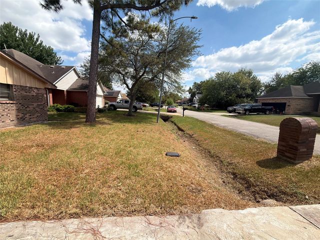 5201 Jezebel Street, Houston, TX 77033