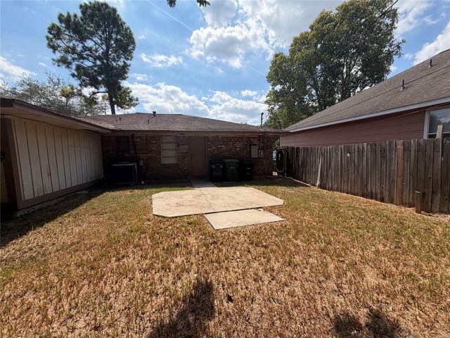5201 Jezebel Street, Houston, TX 77033