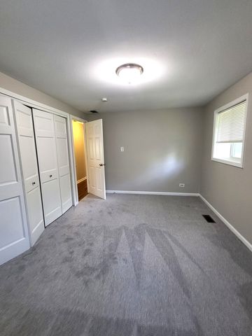 1408 Fairlane Drive, Schaumburg, IL 60193