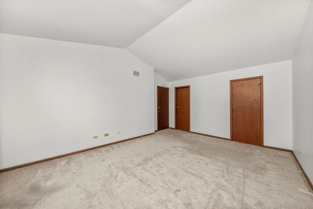 9301 WATERFORD Lane, Orland Park, IL 60462