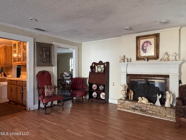 2930 Dantzler Street, Moss Point, MS 39552