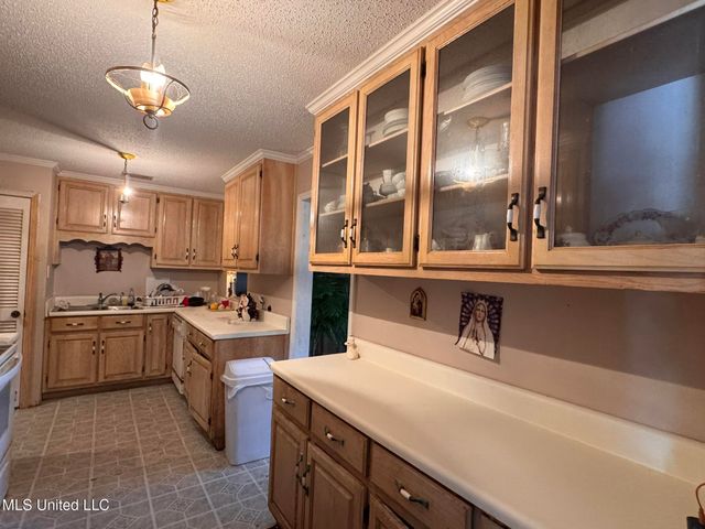 2930 Dantzler Street, Moss Point, MS 39552