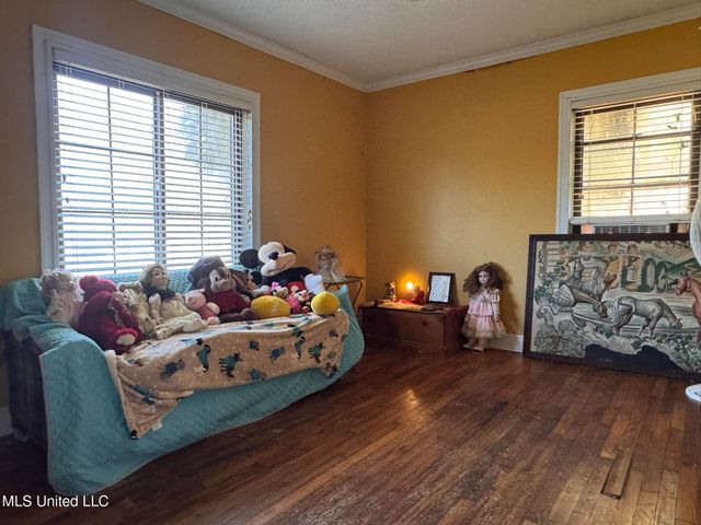 2930 Dantzler Street, Moss Point, MS 39552