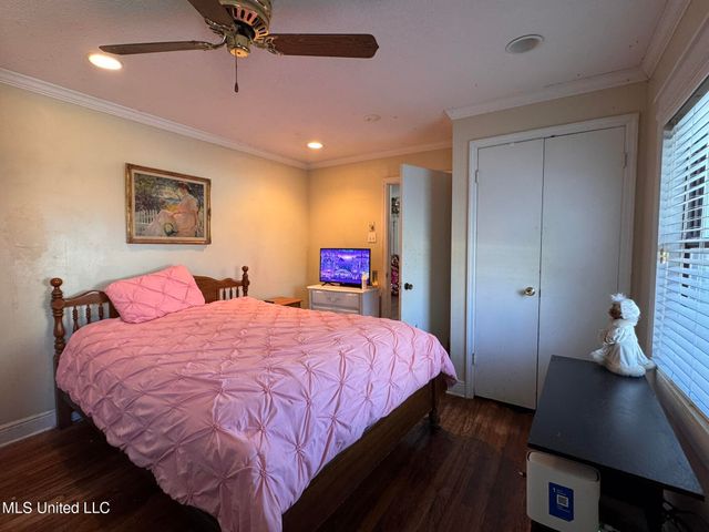 2930 Dantzler Street, Moss Point, MS 39552