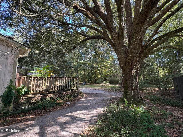 2930 Dantzler Street, Moss Point, MS 39552