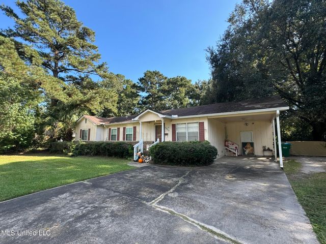 2930 Dantzler Street, Moss Point, MS 39552