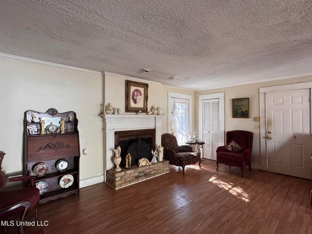 2930 Dantzler Street, Moss Point, MS 39552