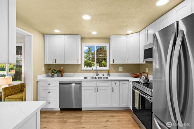 17046 34th Avenue S, Seatac, WA 98188